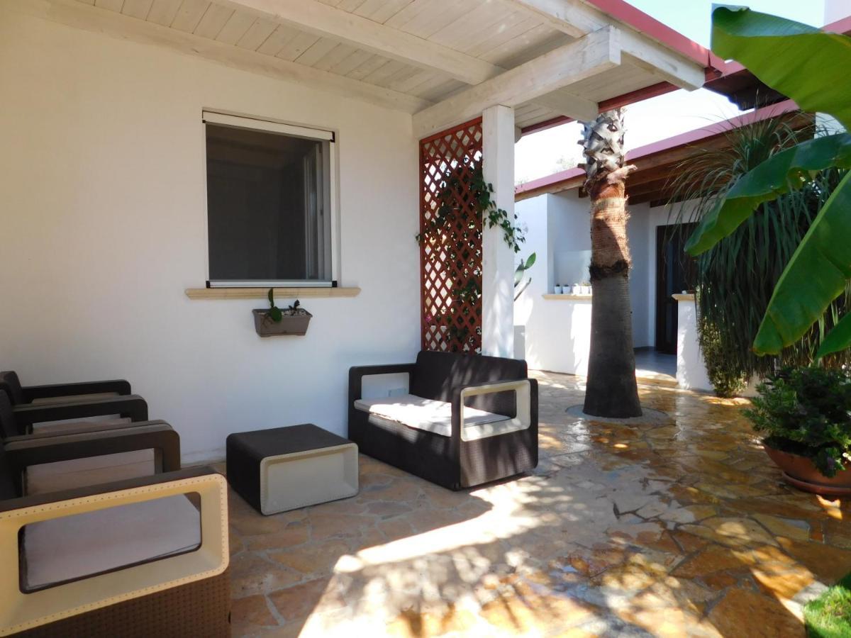 Villa Raggio Di Sole Parcheggio Privato Порто Чезарео Екстериор снимка