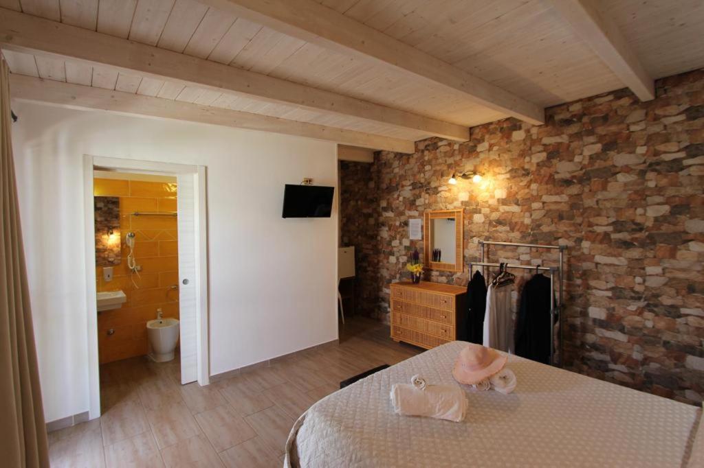 Villa Raggio Di Sole Parcheggio Privato Порто Чезарео Екстериор снимка