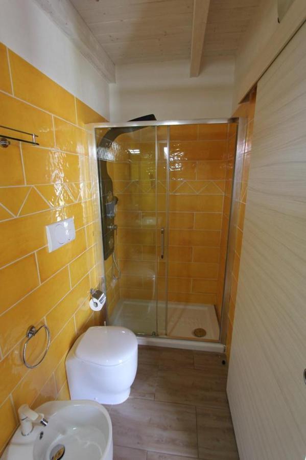 Villa Raggio Di Sole Parcheggio Privato Порто Чезарео Екстериор снимка